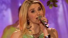 Dsds-2013-beatrice-egli-singt-helene-fischer-im-finale