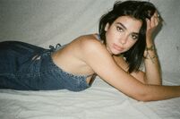 UHQ
