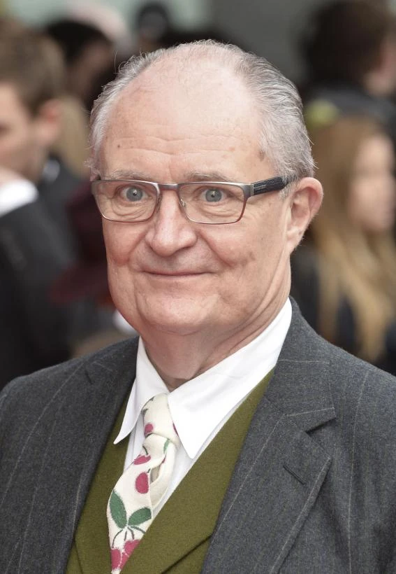 Jim Broadbent | Dubbing Wikia | Fandom