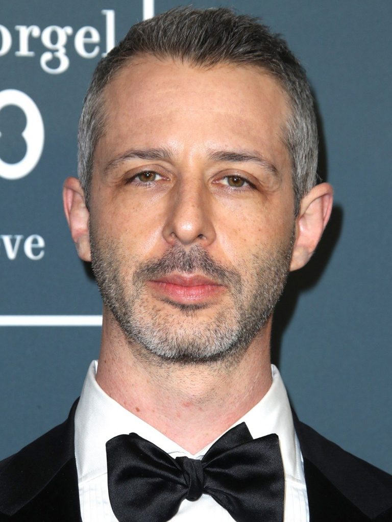 Jeremy Strong Dublapédia Fandom