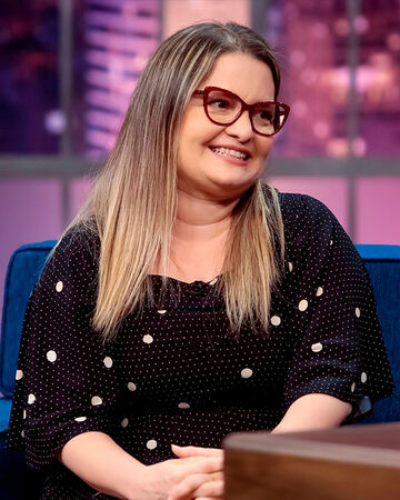 Ana Lucia Menezes Dublapedia Fandom