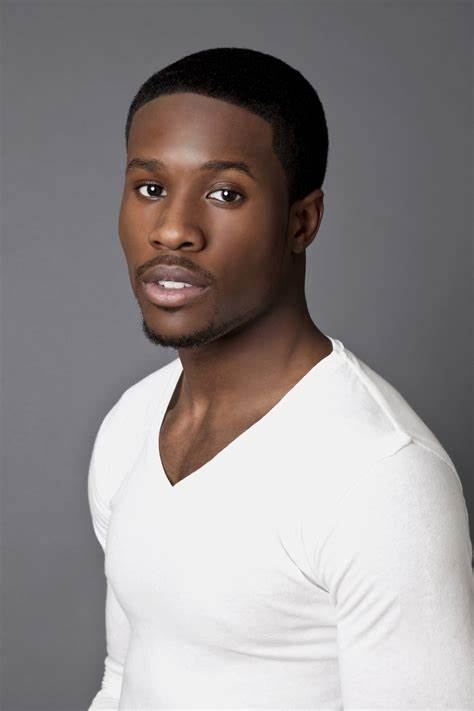 Shameik Moore | Dublapédia | Fandom
