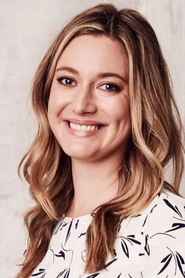 Zoe Perry | Dublapédia | Fandom