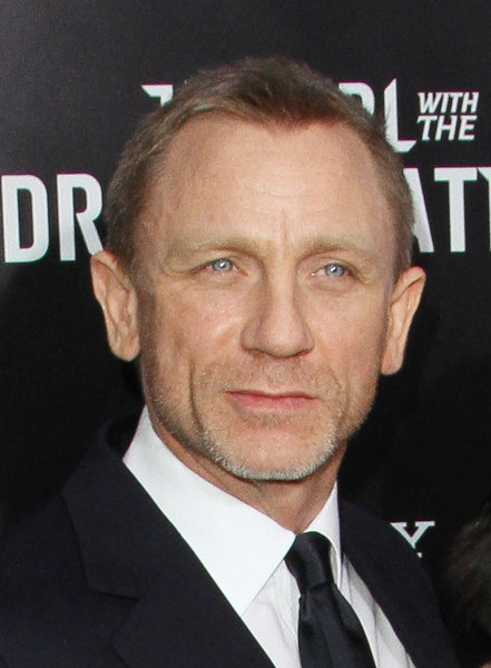 Knives Out  Daniel craig, Filmes completos, Filmes