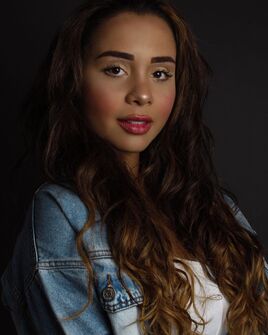 Naiaama Belle