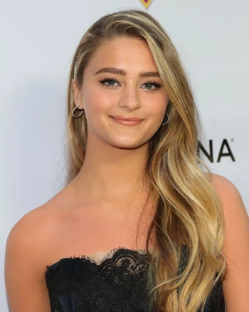 Lizzy Greene | Dublapédia | Fandom