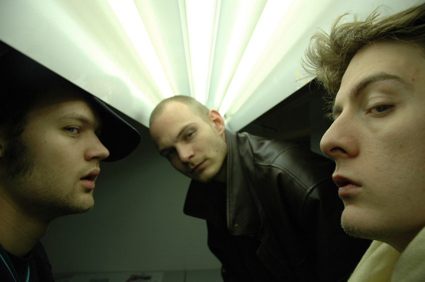 noisia split the atom cover