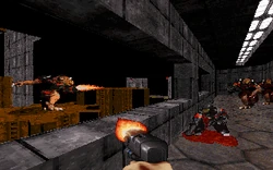 95-08May27.14.09.32-01.jpg (85 KB) Score, May 27, 1995 @ 14:09:32. Area from the Bonaventure test map later incorporated into Death Row, where the railing was turned into a ledge. This is the first instance where the Enforcer no longer fires blue projectiles.