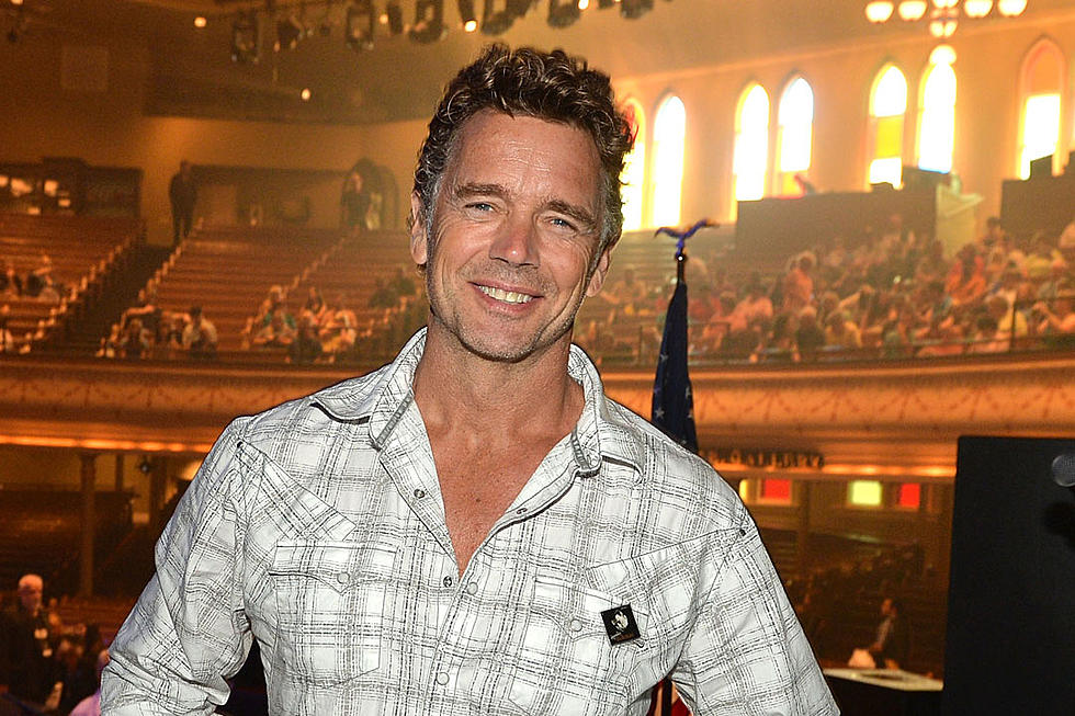 John Schneider of 'Dukes of Hazzard' finds a girlfriend and champion