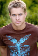 Randy-Wayne-2-x365.jpg (85 KB)