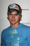 Actor-randy-wayne-attends-the-premiere-party-for-tcls-wh 002