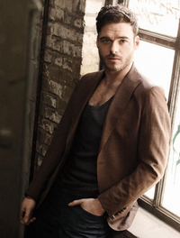 Angus Thayne WB.png