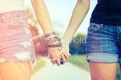 Whattheclove2.jpg (7 KB) Della and Clove holding hands. Clove on the left and Della on the right