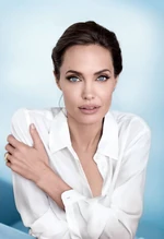 Adelegallery4.jpg (48 KB)