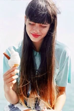 Elysia9.jpg (139 KB)