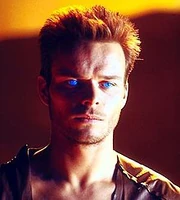 Paul.png (176 KB) Paul Atreides olarak Sci-Fi Channel Dune mini dizisindeki Alec Newman