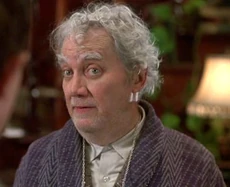 Кеннет Макмиллан в фильме «Три беглеца» (1989)