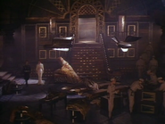 Suspensor lamps in the Arrakeen governor's palace (Dune, 1984)