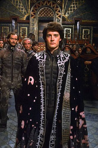 The Evolution of Paul Atreides in the 'Dune' Series - The Fantasy Review