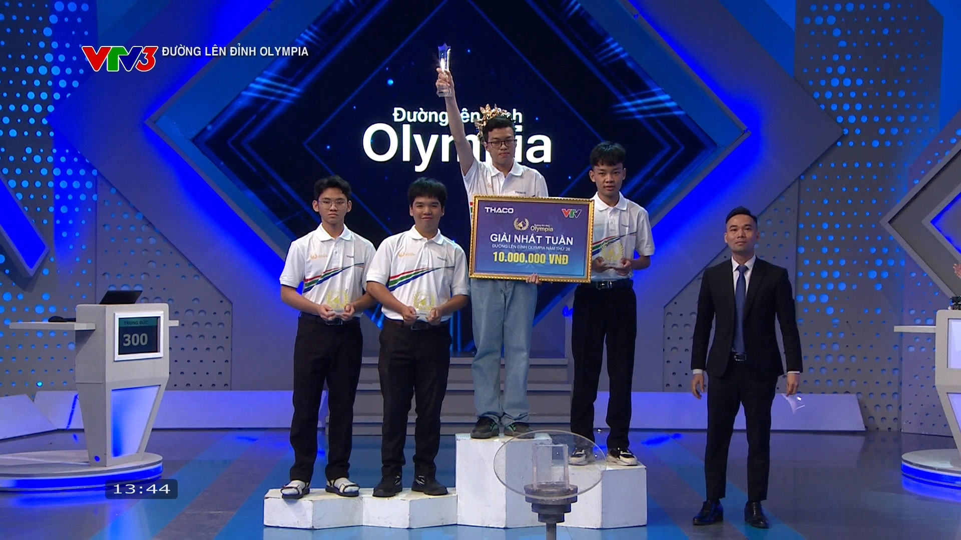 Tuan1thang1quy2Olympia26