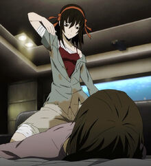 Ruri pins Kasuka to the bed