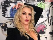 Elaine Hendrix IG 02-05-20