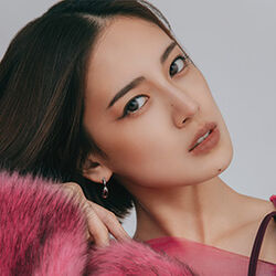 E-girls Happiness Flower バッヂ E-girls Happiness Flower 中島美央 藤井萩花 坂東希 鷲尾伶菜