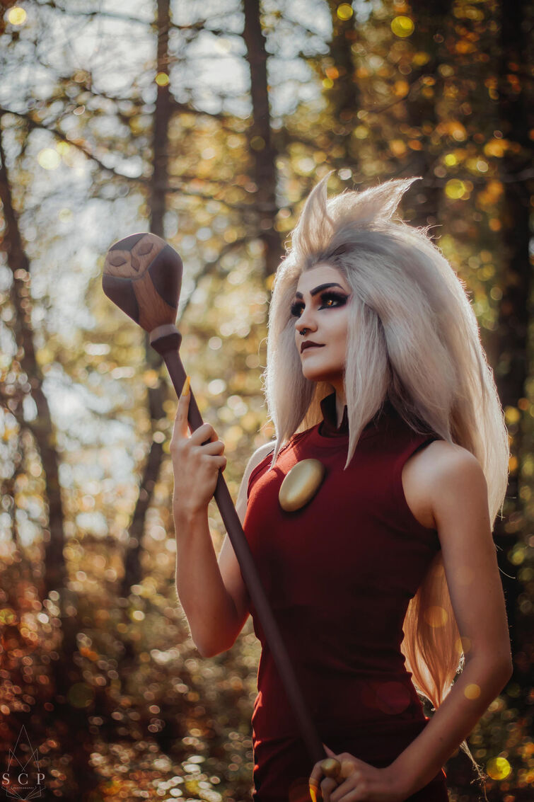 The Owl House Cosplay Highlights Eda's Finale Look