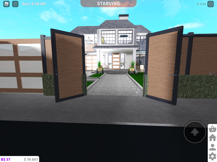 any ideas on filling space ? : r/Bloxburg