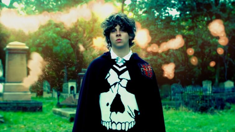 NOAHFINNCE - SCUMBAG (OFFICIAL MUSIC VIDEO)