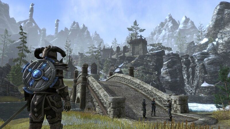 Terrifying Skyrim Clip Shows Bugged NPCs Chasing After a Player