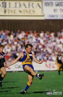 Inaugural squad formation, West Coast Eagles Wiki