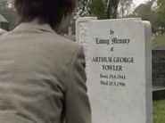 Arthur Fowler's Grave (12 June 2007)