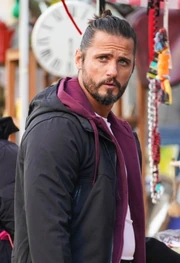 Fabrizio as Brett.