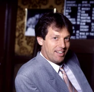 Den Watts 1986.jpg (528 KB)