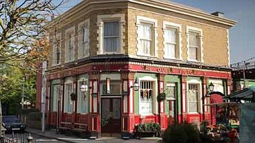 Eastenders-queenvic