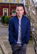 Aaron Sidwell as Steven Beale (2016)