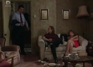 41 Albert Square - Living room (27th June 1995).jpg (174 KB) Living room in 1995.