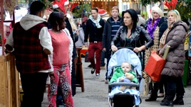 Episode 4553 (24 December 2012)