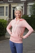 Lola Pearce (2011)