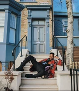 Felix outside 1 bts.jpeg (703 KB)