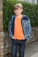 Bobby Beale (Eliot Carrington)