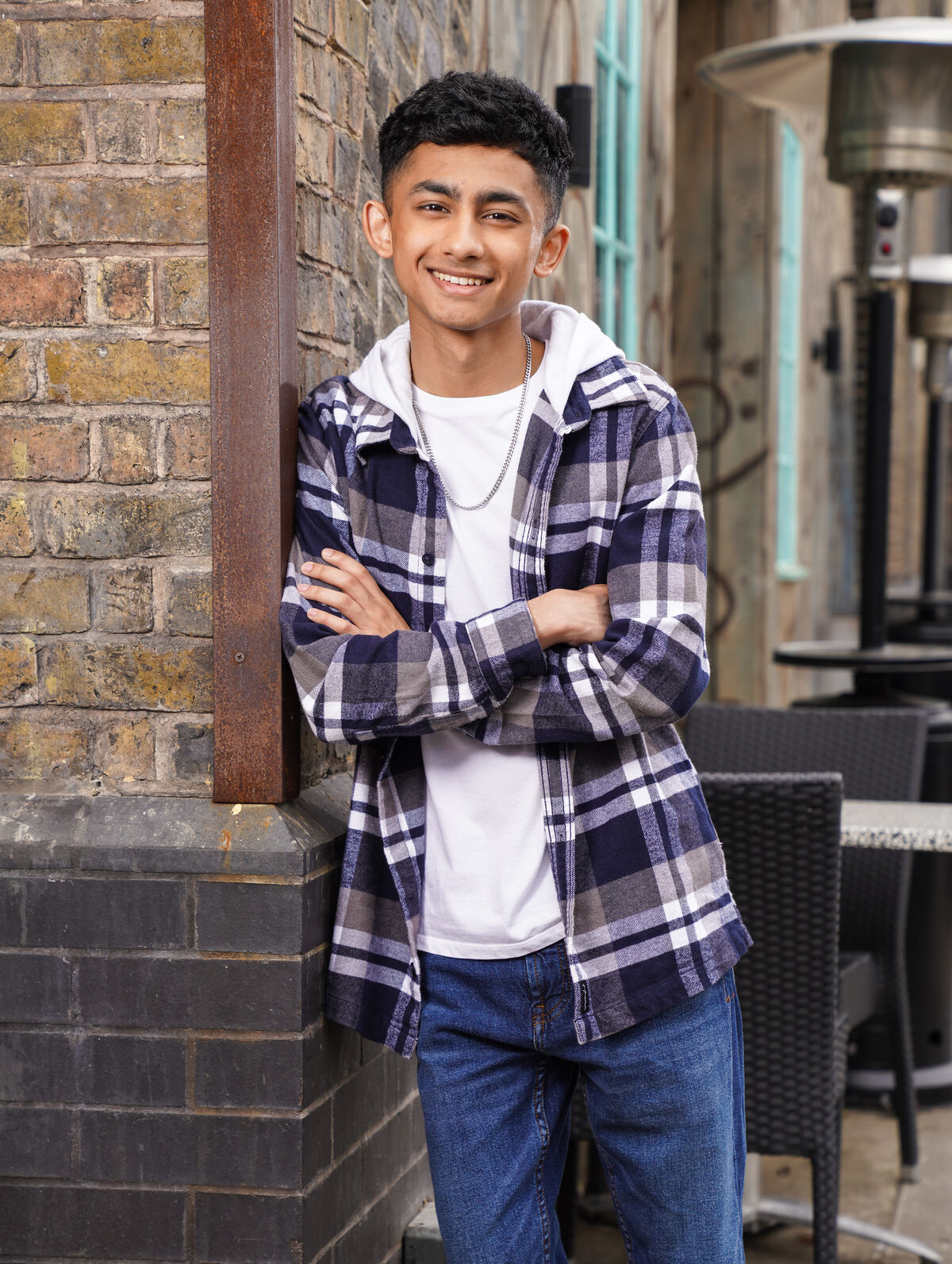 The Shocking Reality Of Davinder Athwal'S Net Worth - f9kbqey