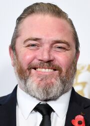 Alex Ferns actor