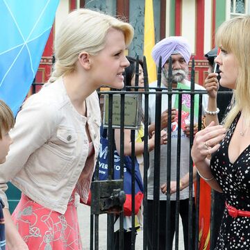 Episode 4466 23 July 12 Part 2 Eastenders Wiki Fandom Episode 4466 23 July 12 Part 2 Eastenders Wiki Fandom