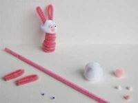 Bunny-finger-puppet