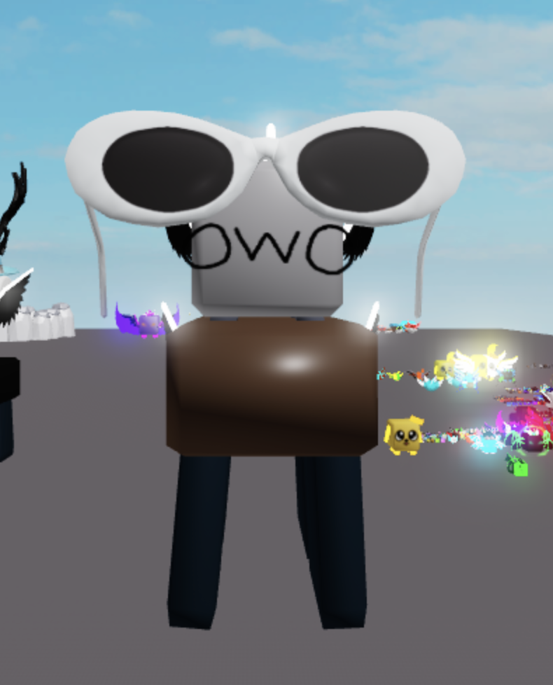 Closest Clout Goggles In Roblox