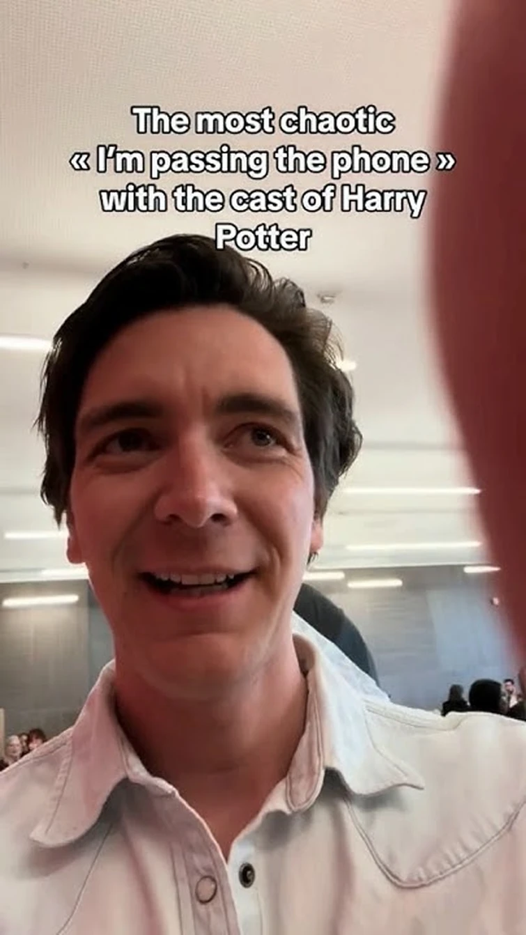 "I'm passing the phone" trend with HP cast at ETWW Paris