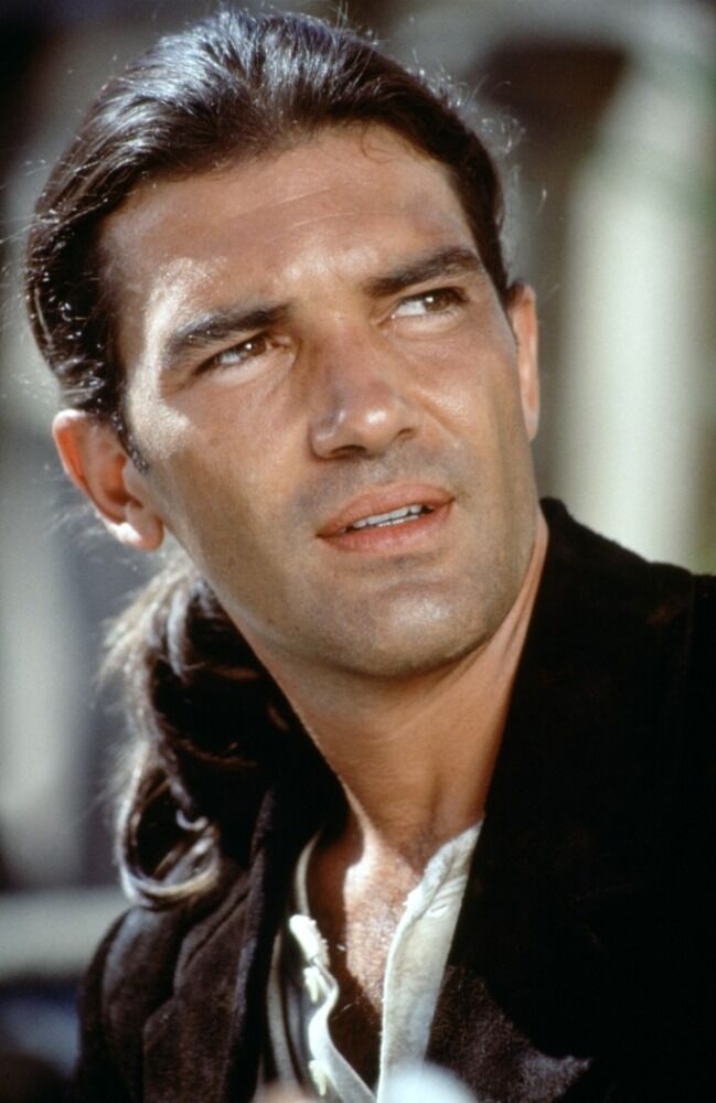 Antonio Banderas Characters: El Mariachi Film: Desperado (USA 1995
