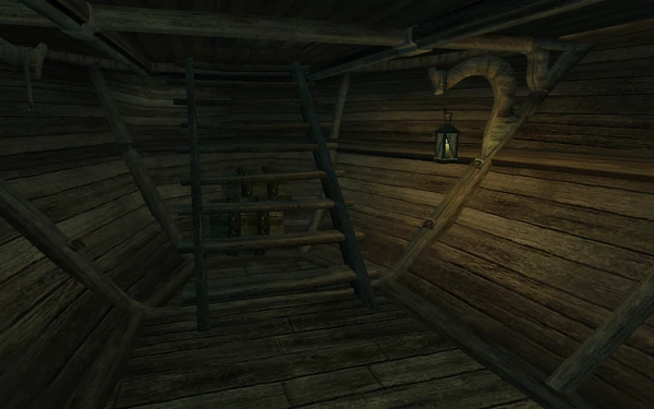 За лестницей